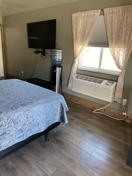 Parkway Yellowstone Guest House Room #2 Gardiner Ngoại thất bức ảnh