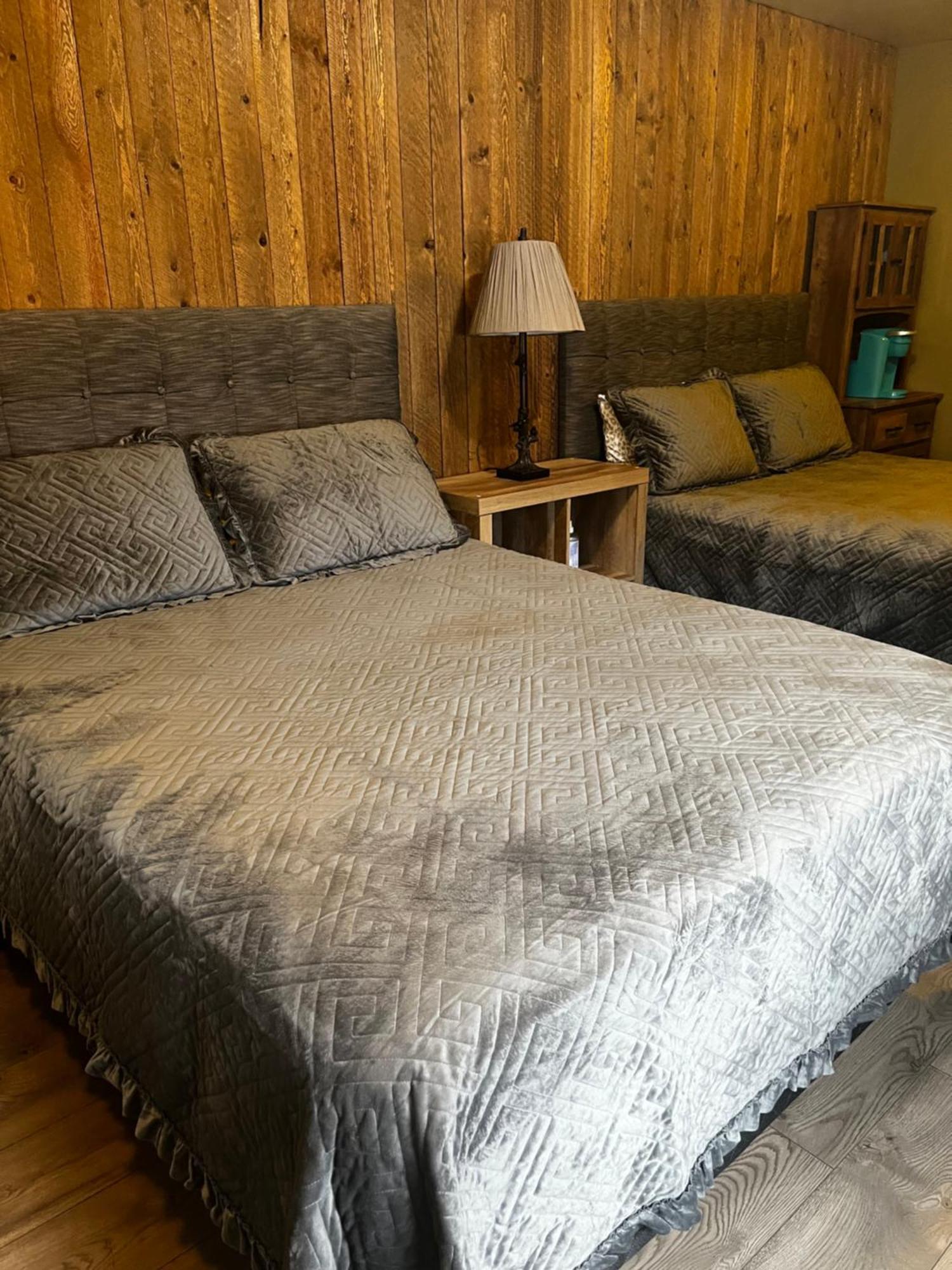 Parkway Yellowstone Guest House Room #2 Gardiner Ngoại thất bức ảnh