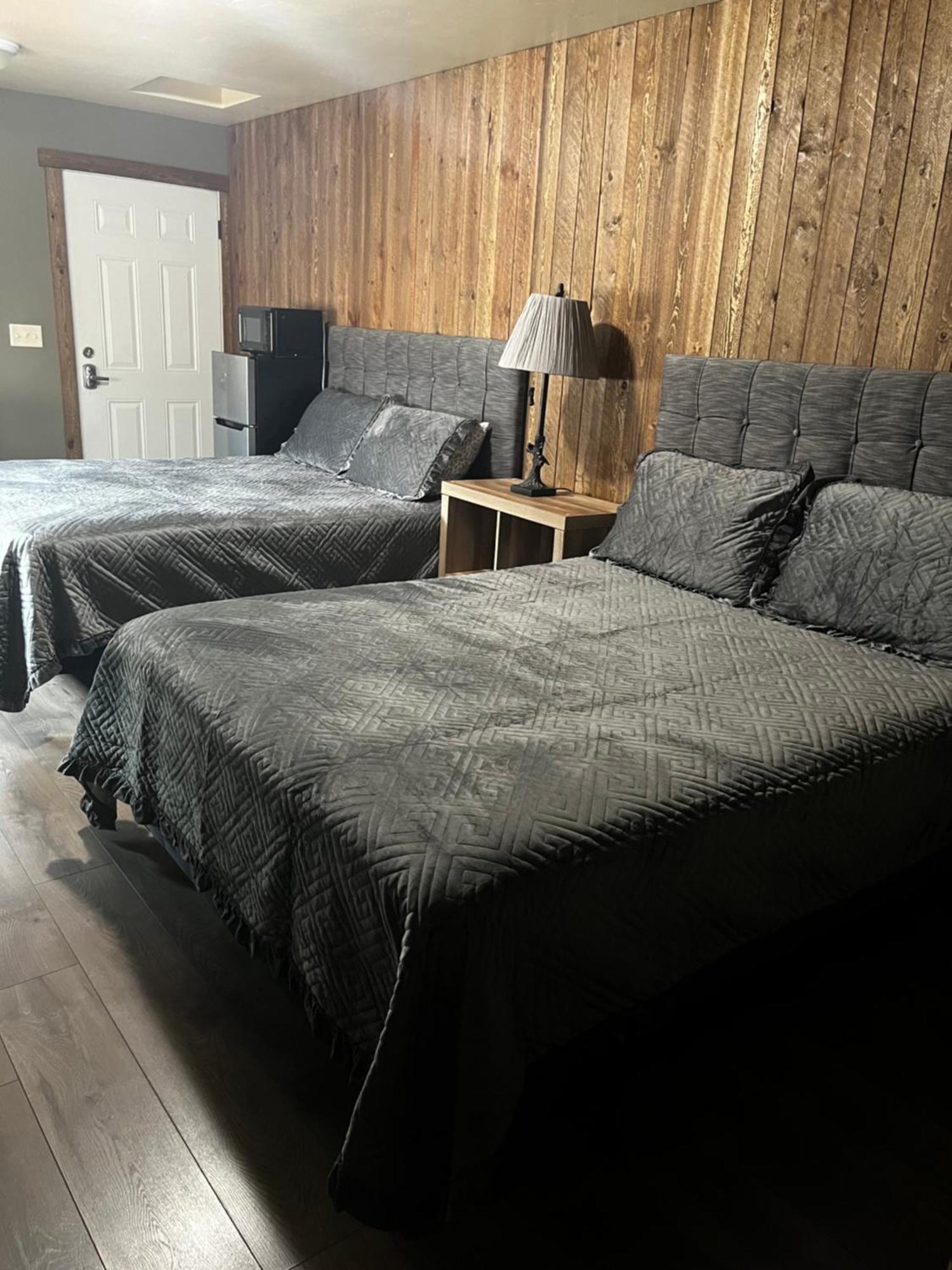 Parkway Yellowstone Guest House Room #2 Gardiner Ngoại thất bức ảnh